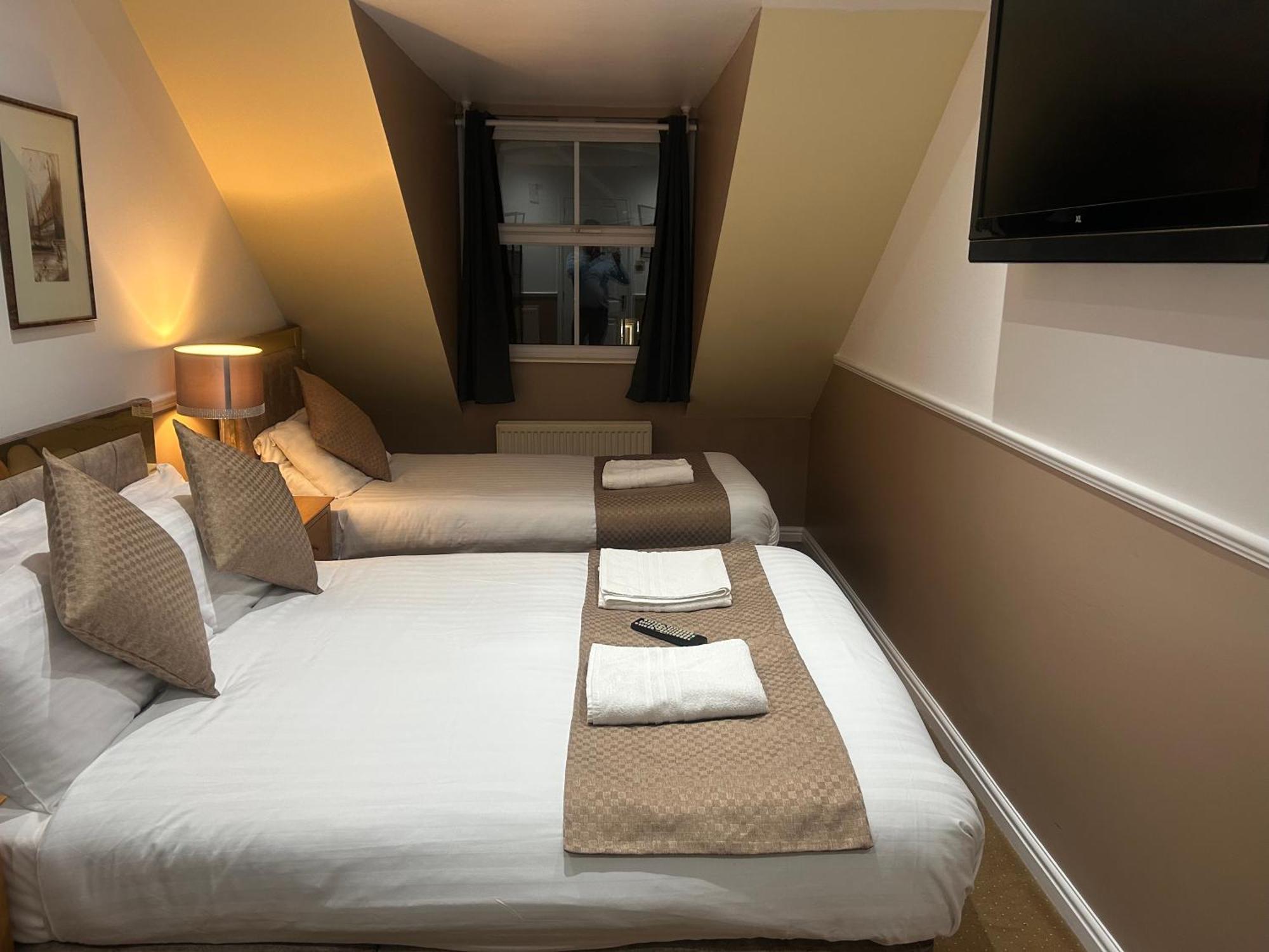 Arden Guest House B&B - Nec Birmingham - Birmingham Airport บิกเกนฮิลล์ ภายนอก รูปภาพ