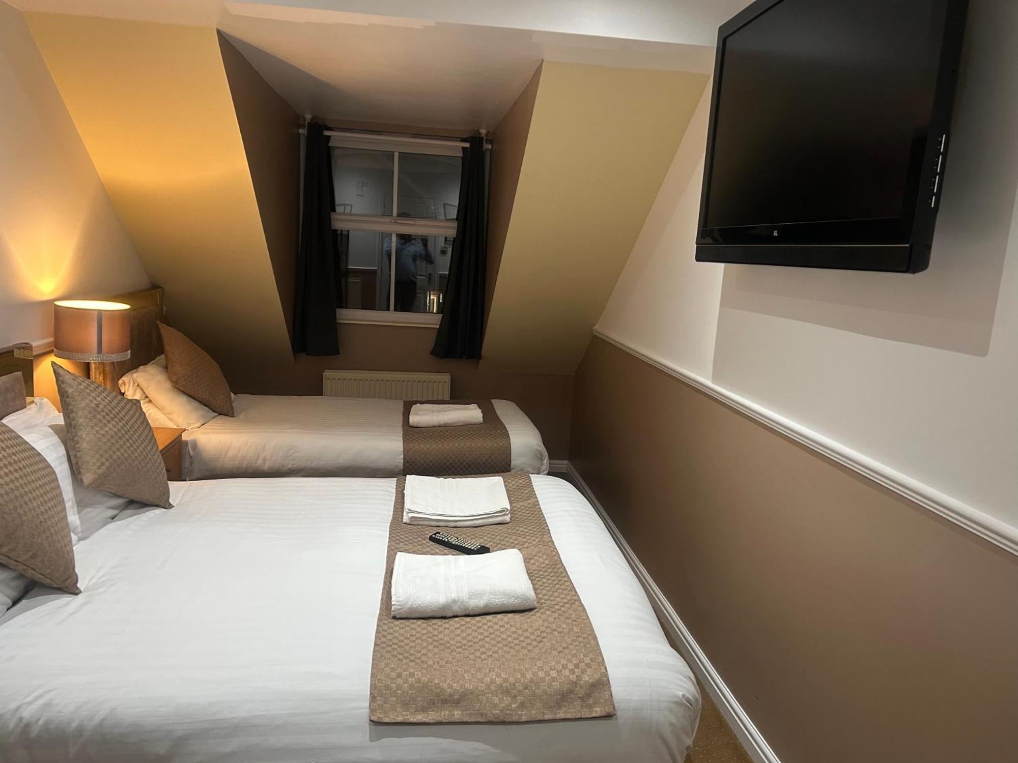 Arden Guest House B&B - Nec Birmingham - Birmingham Airport บิกเกนฮิลล์ ภายนอก รูปภาพ