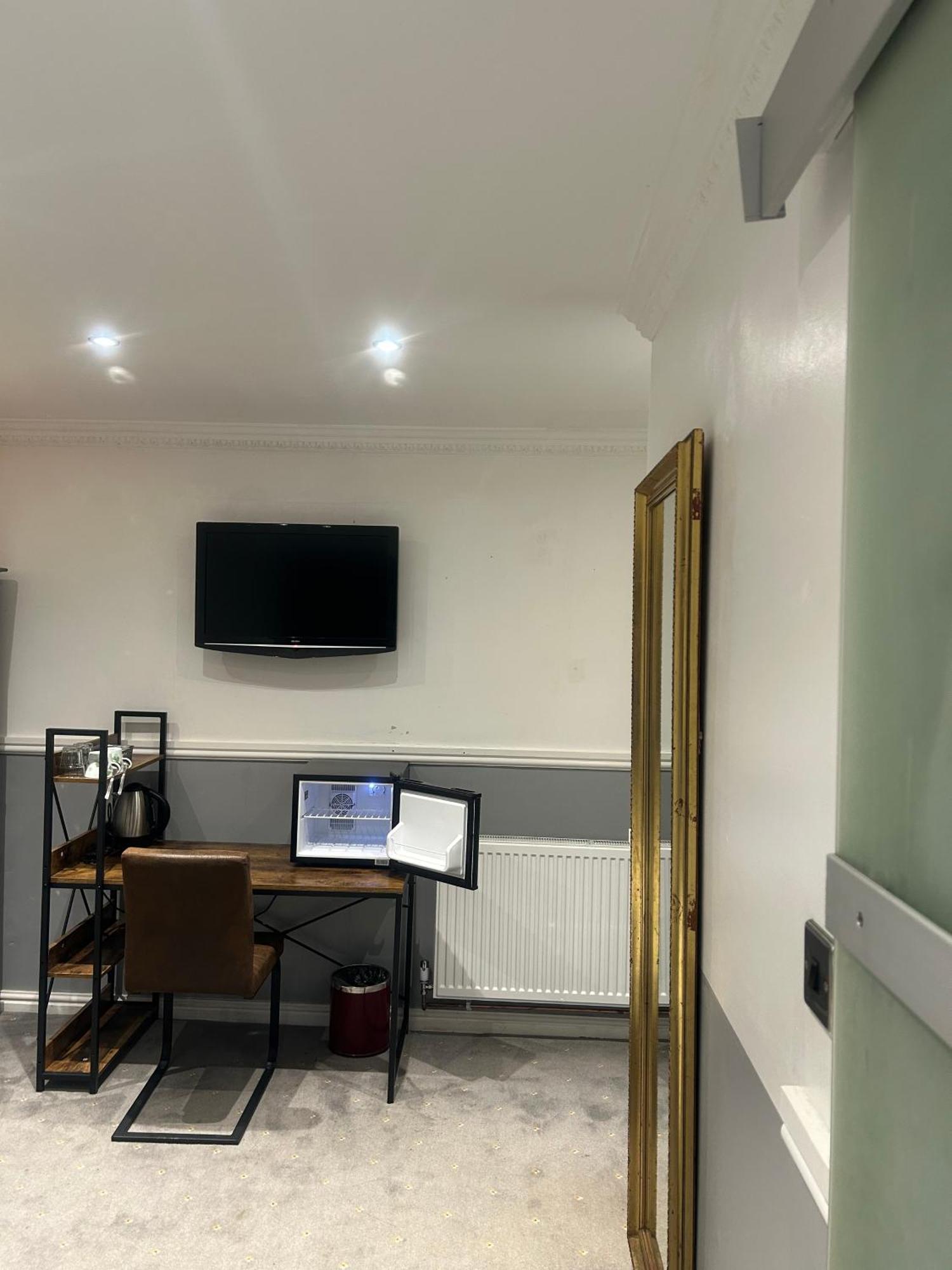 Arden Guest House B&B - Nec Birmingham - Birmingham Airport บิกเกนฮิลล์ ภายนอก รูปภาพ