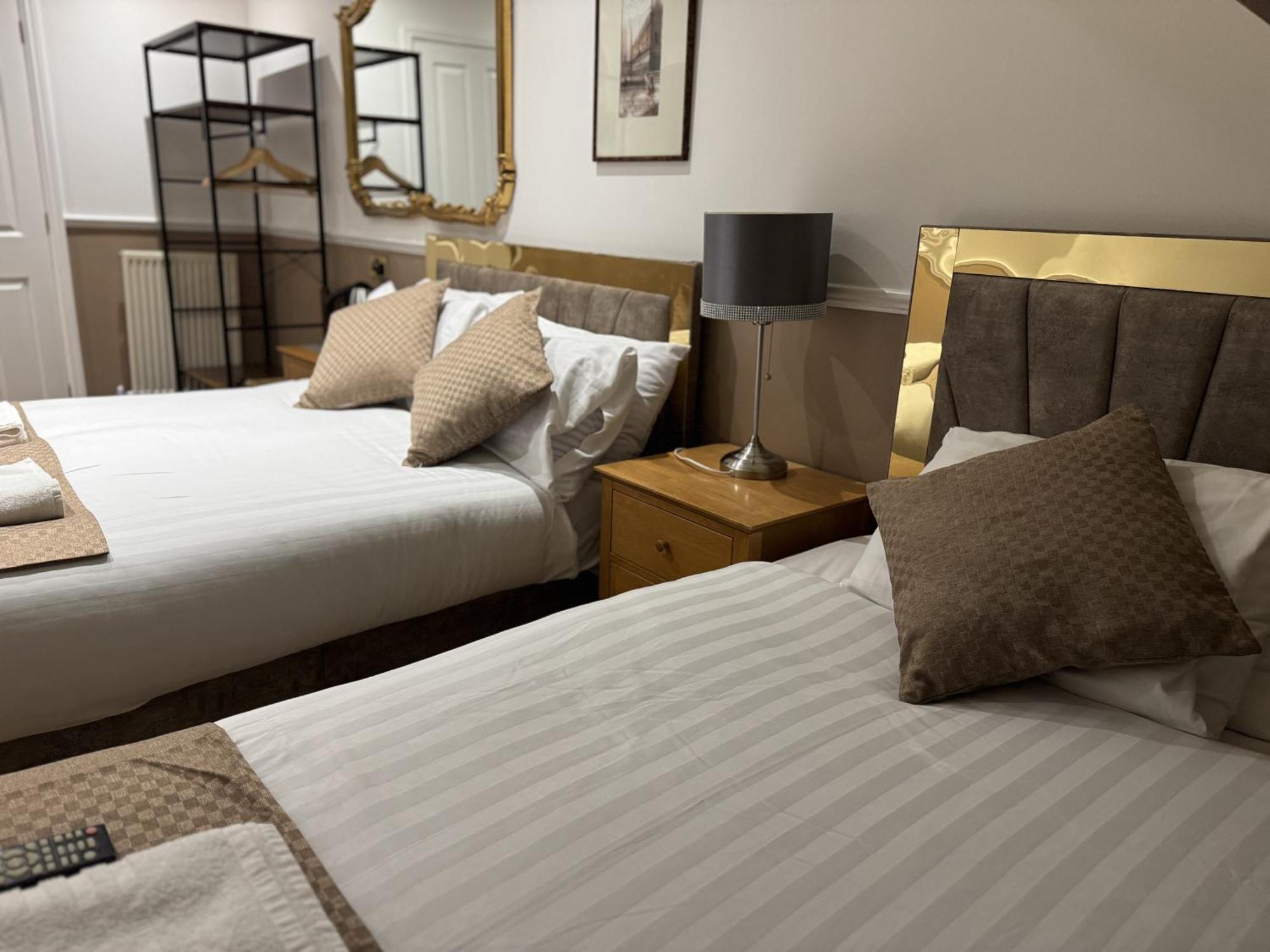 Arden Guest House B&B - Nec Birmingham - Birmingham Airport บิกเกนฮิลล์ ภายนอก รูปภาพ