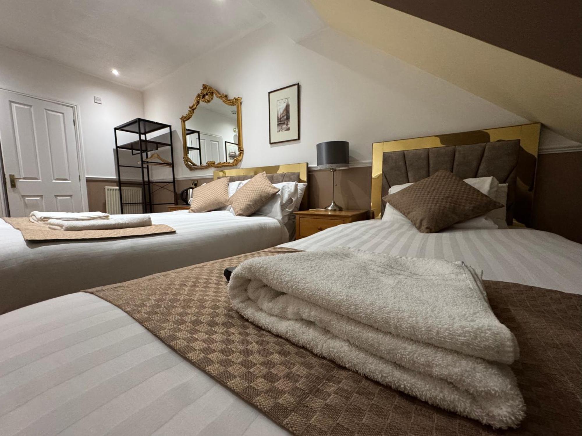 Arden Guest House B&B - Nec Birmingham - Birmingham Airport บิกเกนฮิลล์ ภายนอก รูปภาพ