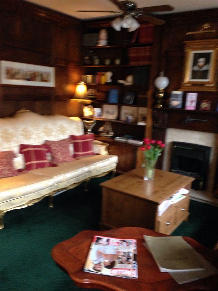 Arden Guest House B&B - Nec Birmingham - Birmingham Airport บิกเกนฮิลล์ ภายนอก รูปภาพ